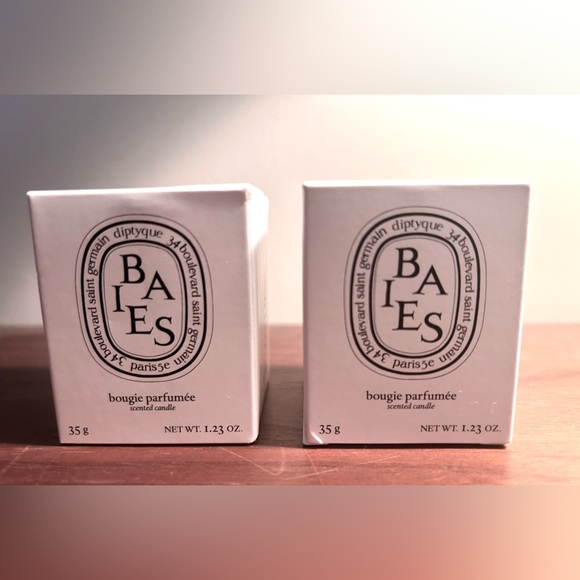 NEW Diptyque Baies mini candles set of two. - Picture 3 of 3